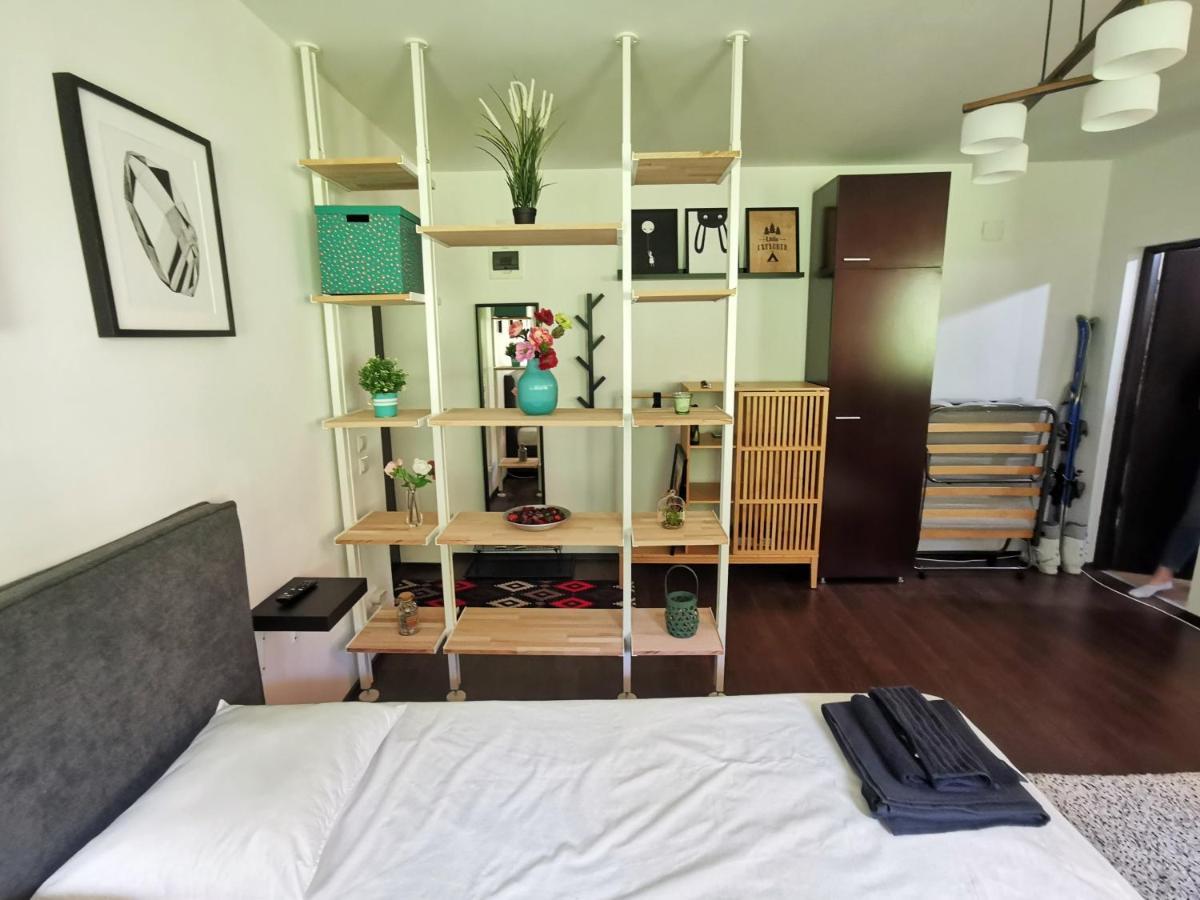 Studio Azuga Bagian luar foto